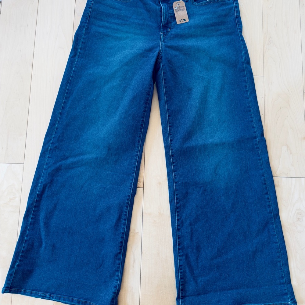 Levi's Women's Wide Leg Jeans in Bright Blue Denim